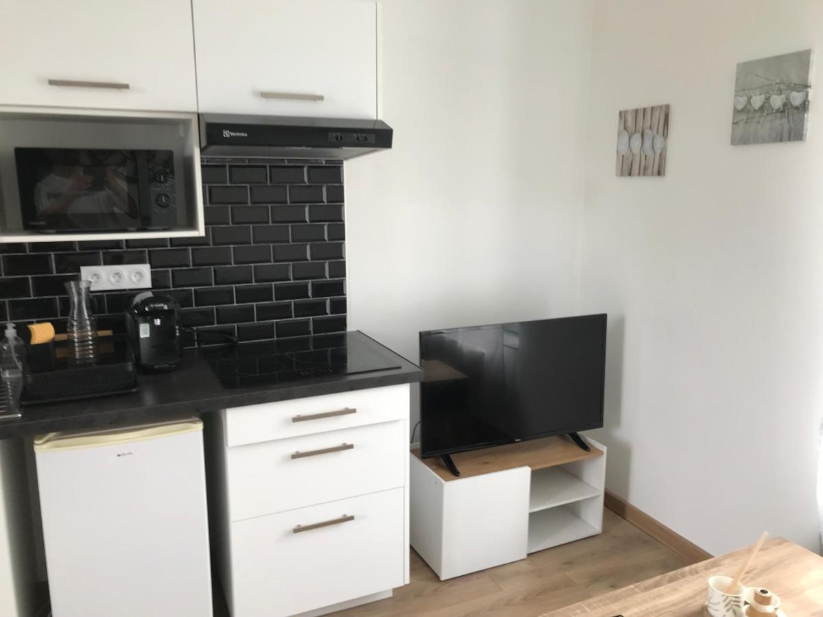 Logement T2-Rue-Maisonnette Sncf-엉부와스 외부 사진